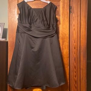 David’s bridal size 28 black dress